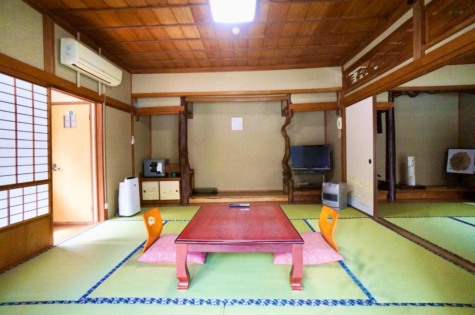 Takaosou Hotel Yufuin Luaran gambar